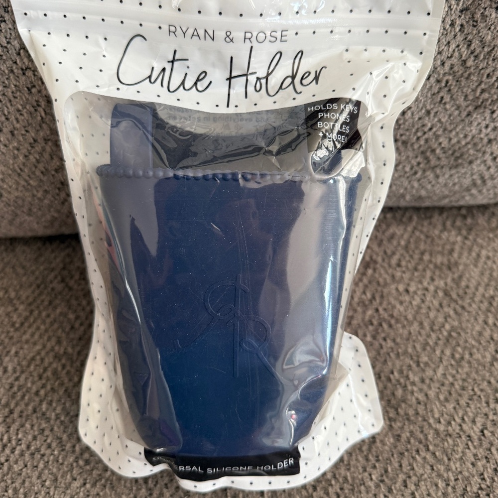 Ryan and Rose Cutie Holder -  NWT